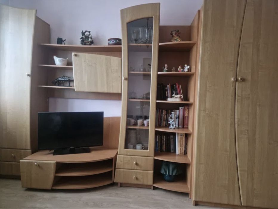 Модульна стінка, стєнка, шафа