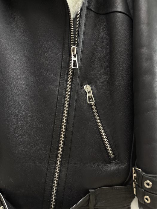 Шкіряна з натуральним хутром дублянка