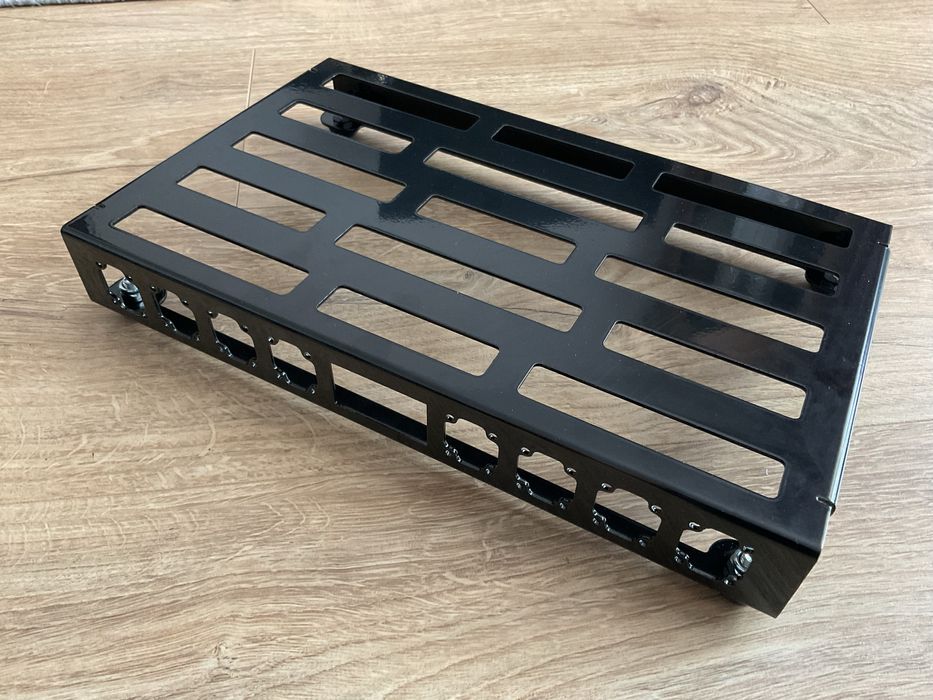 Pedalbord Aluminiowy gitarowy/ basowy