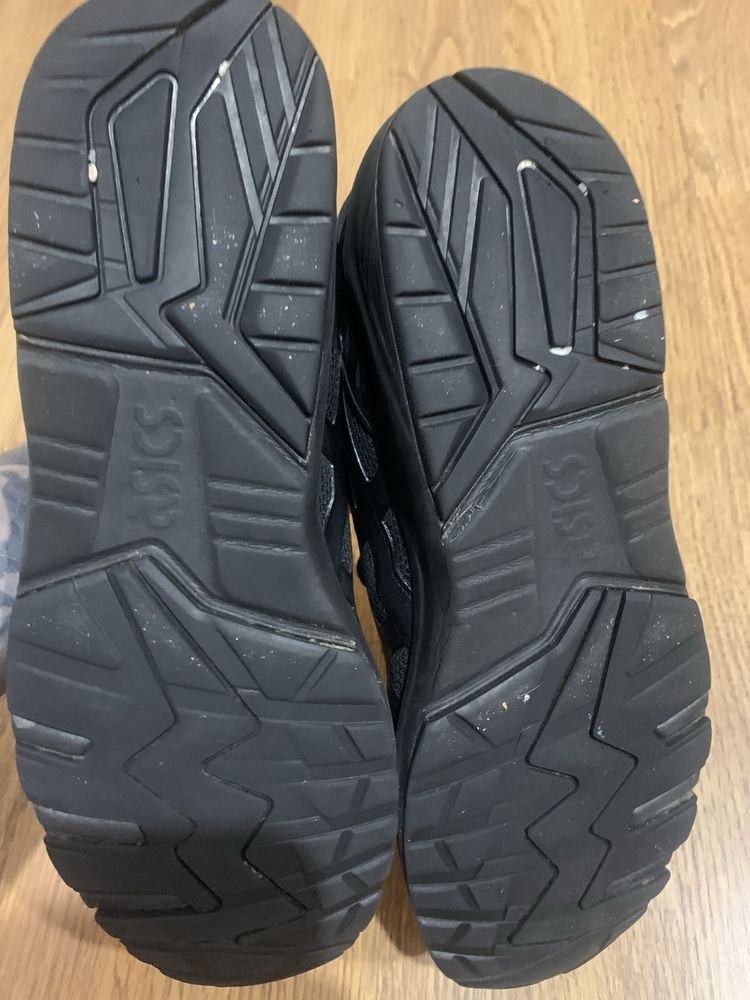 Кросівки Asics