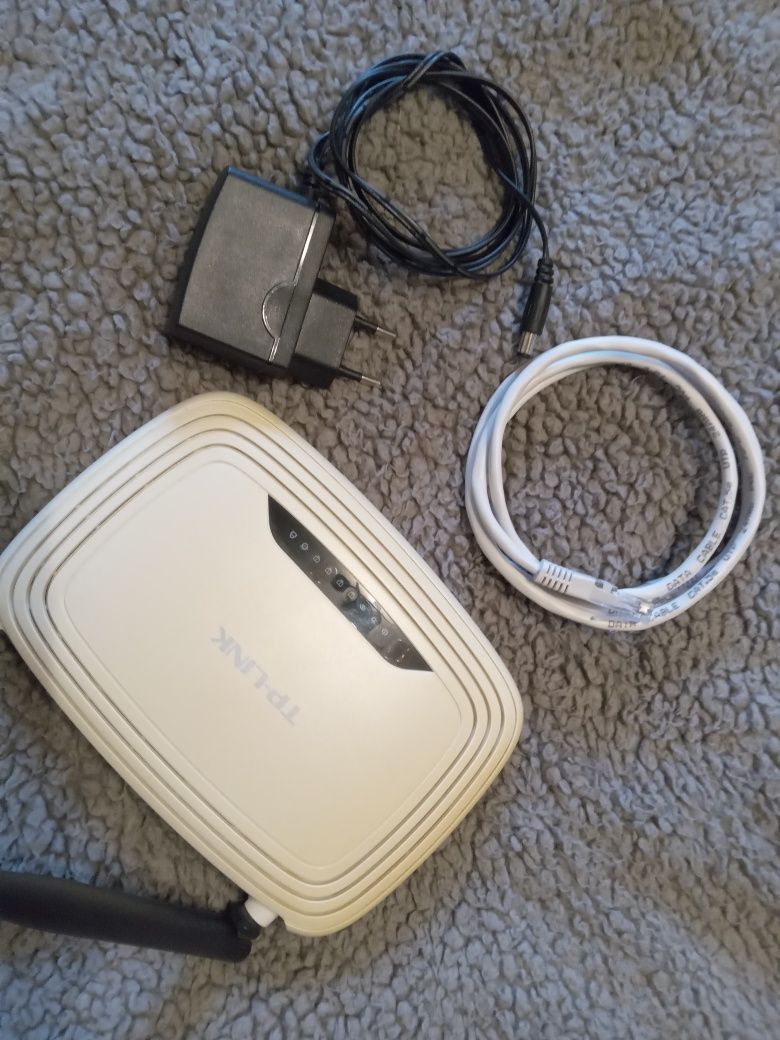 Маршрутизатор Wi-Fi роутер TP-LINK WR740N