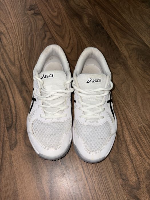 Кросівки asics волейбольні