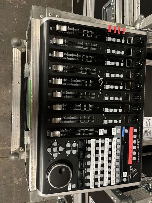 behringer x32 rack