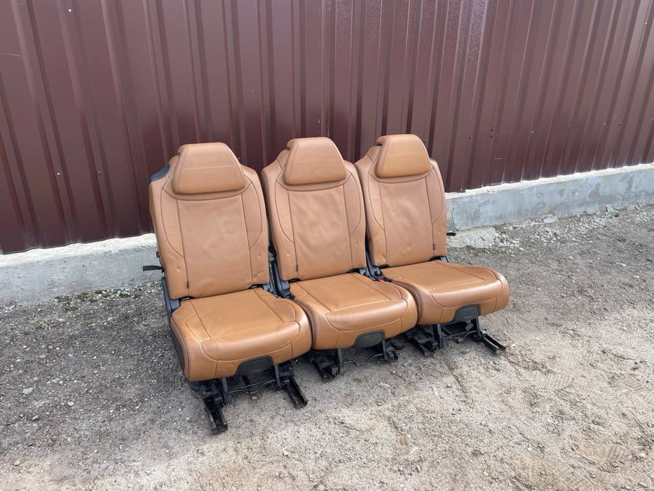 Сиденья сідушки Renault Trafic, Opel Vivaro крісло пілот