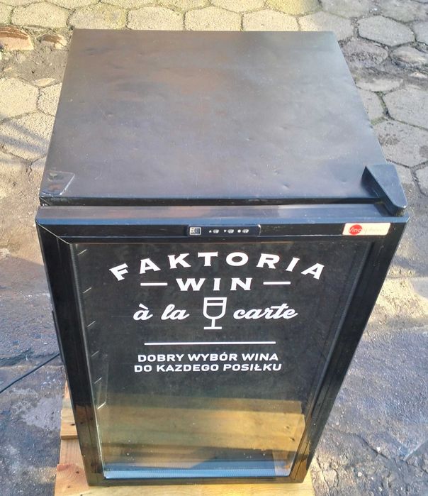 Winiarka lodówka na wino Vinosphere Vn50