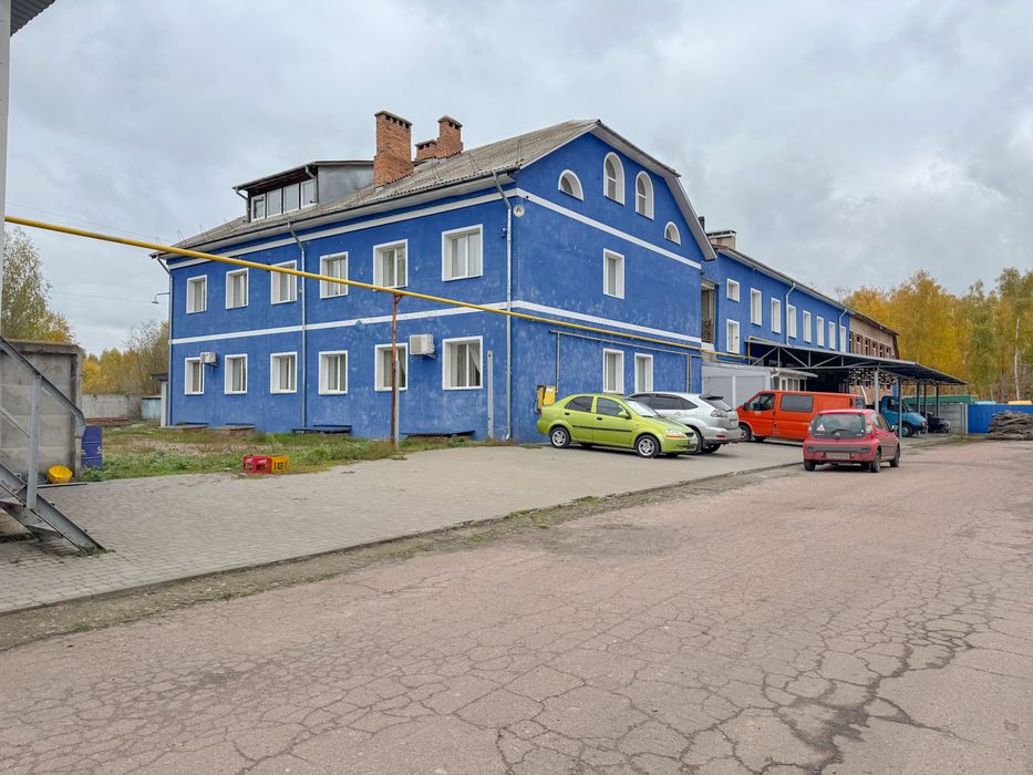 Здам сухий склад 100 м2 з рампою