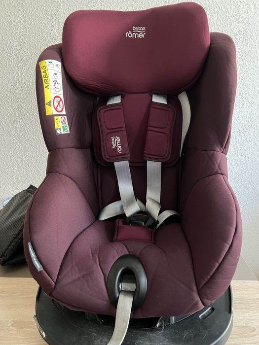 Britax Romer Dualfix M i-Size isofix (burgundy)