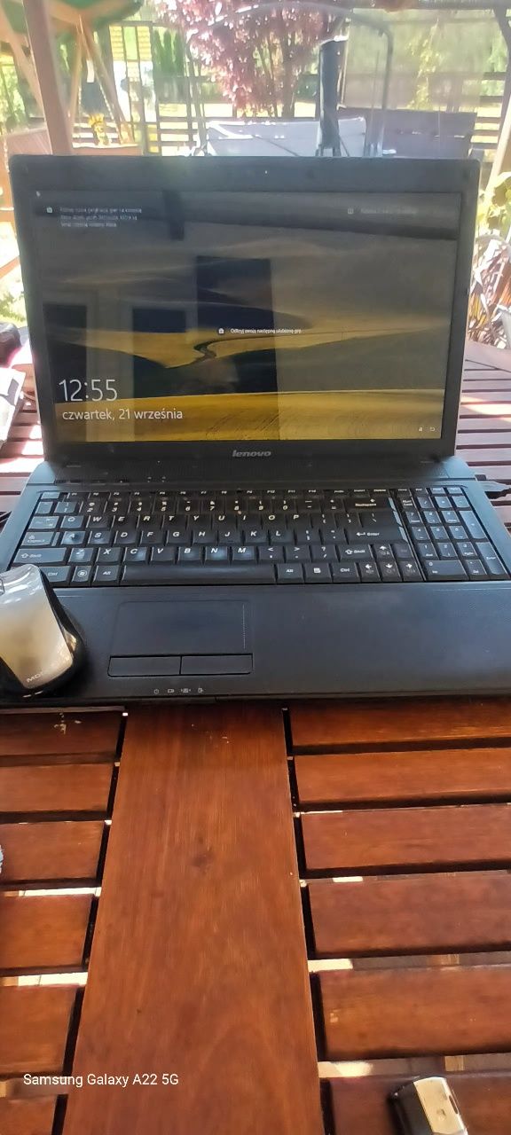 Laptop Lenovo...