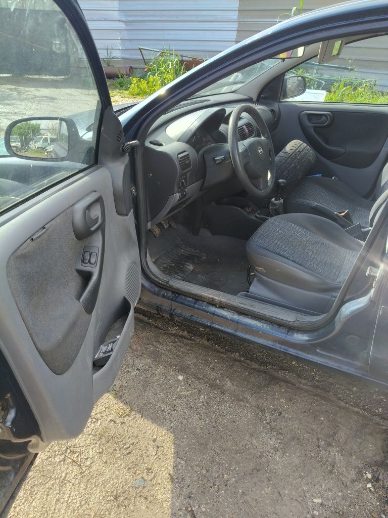 Opel Corsa 1.2 gasolina so peças