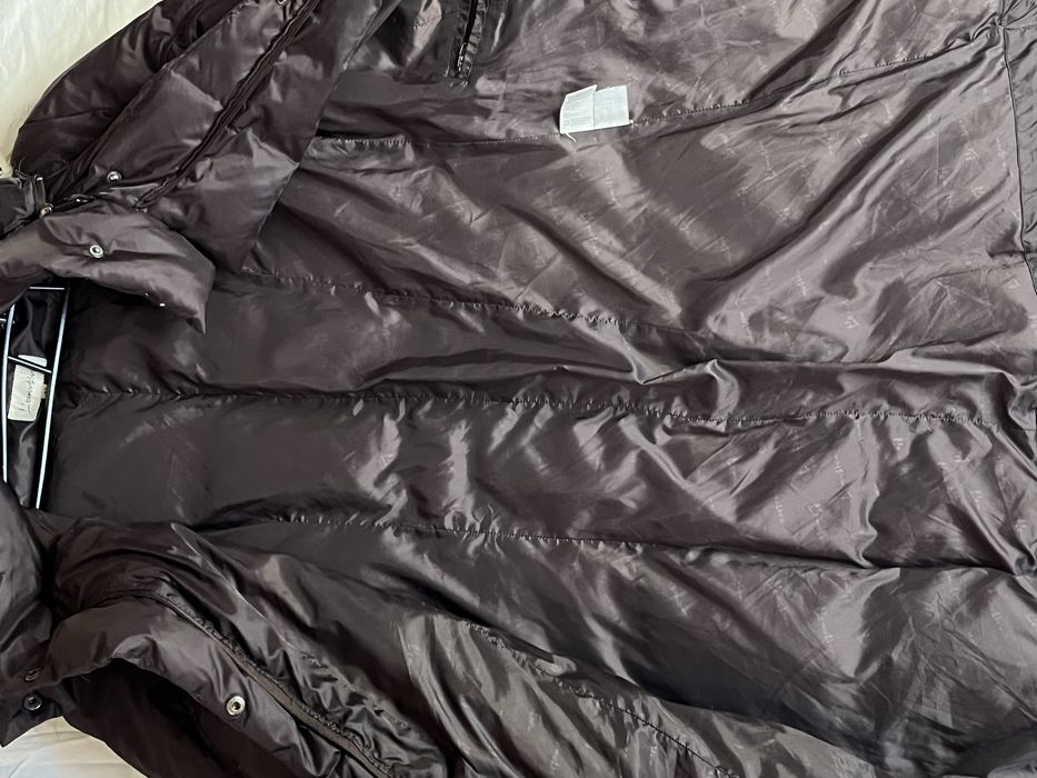 Пуховик жіночий