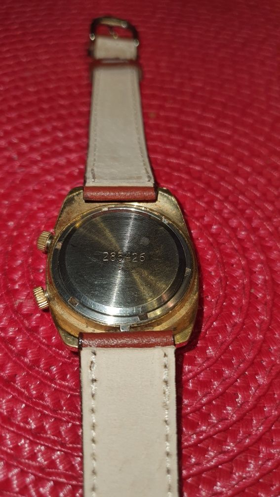 Pozłacany  zegarek  Poljot  z  budzikiem  Vintage   pamiątka CCCP