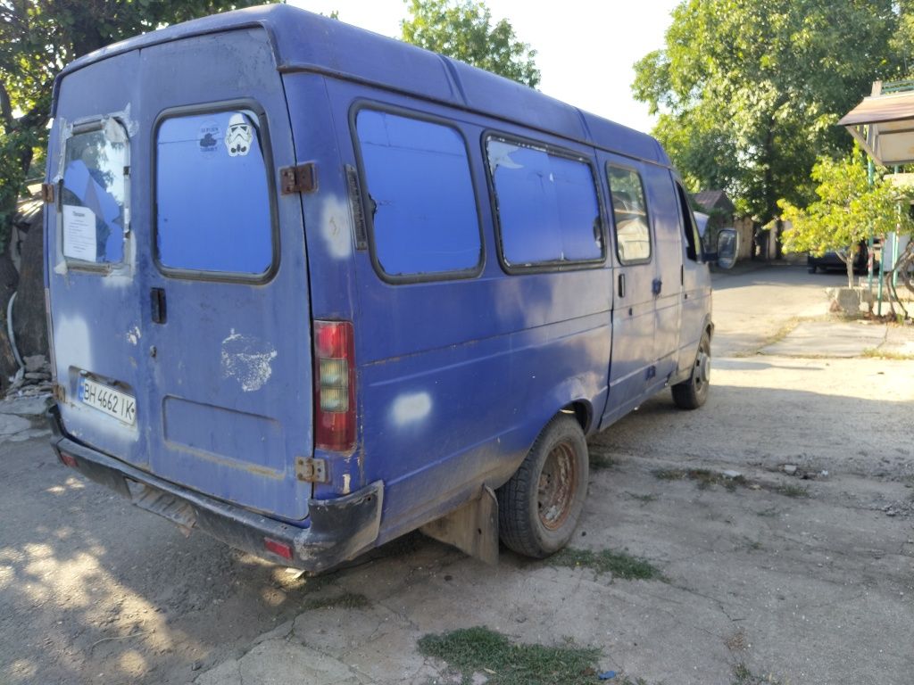 ГАЗ-32213  2.9л Газ/Бензин 6 місць