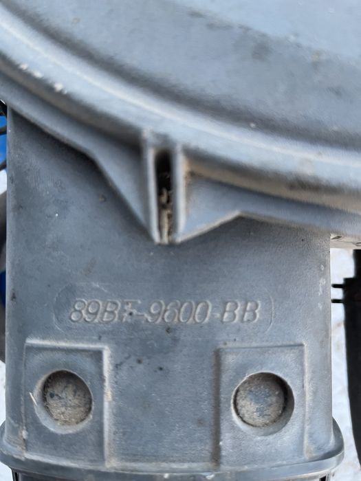 Корпус повітряного фільтра Фіеста 1.1 1993р