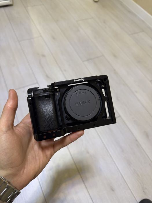 Камера Sony a6300 + клітка SmallRig + сумка до камери