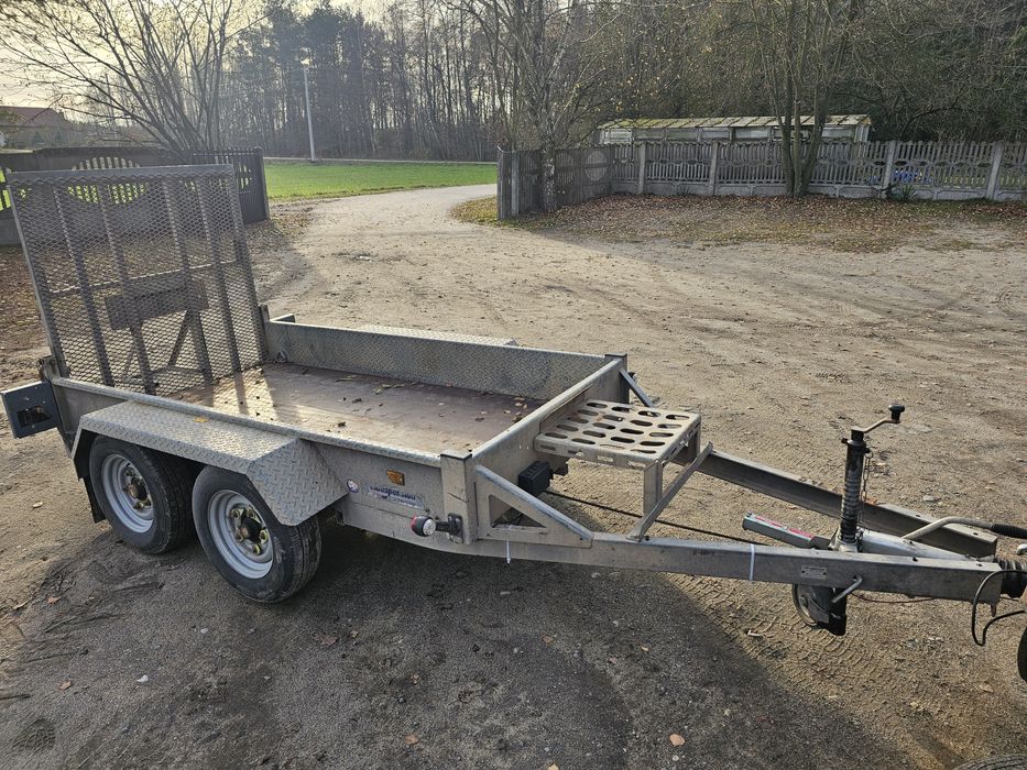Przyczepa 2700kg do transportu minikoparek Indespension, 2018r