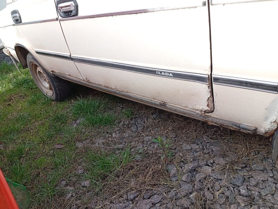 Продам ваз-2106 бензин