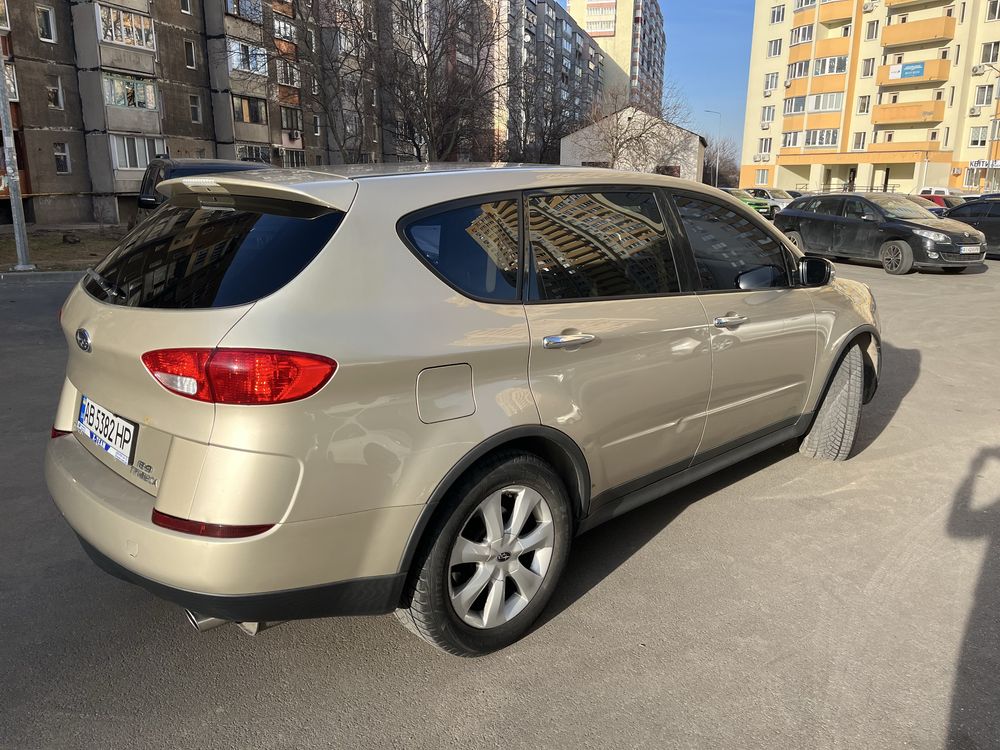 Продам субару трібека