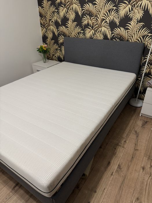 Łóżko + materac 200x140