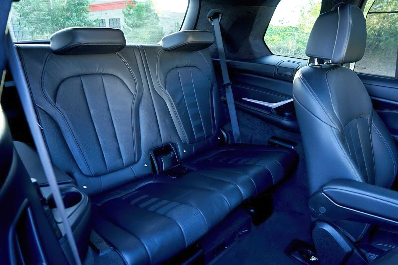 BMW X7      2019