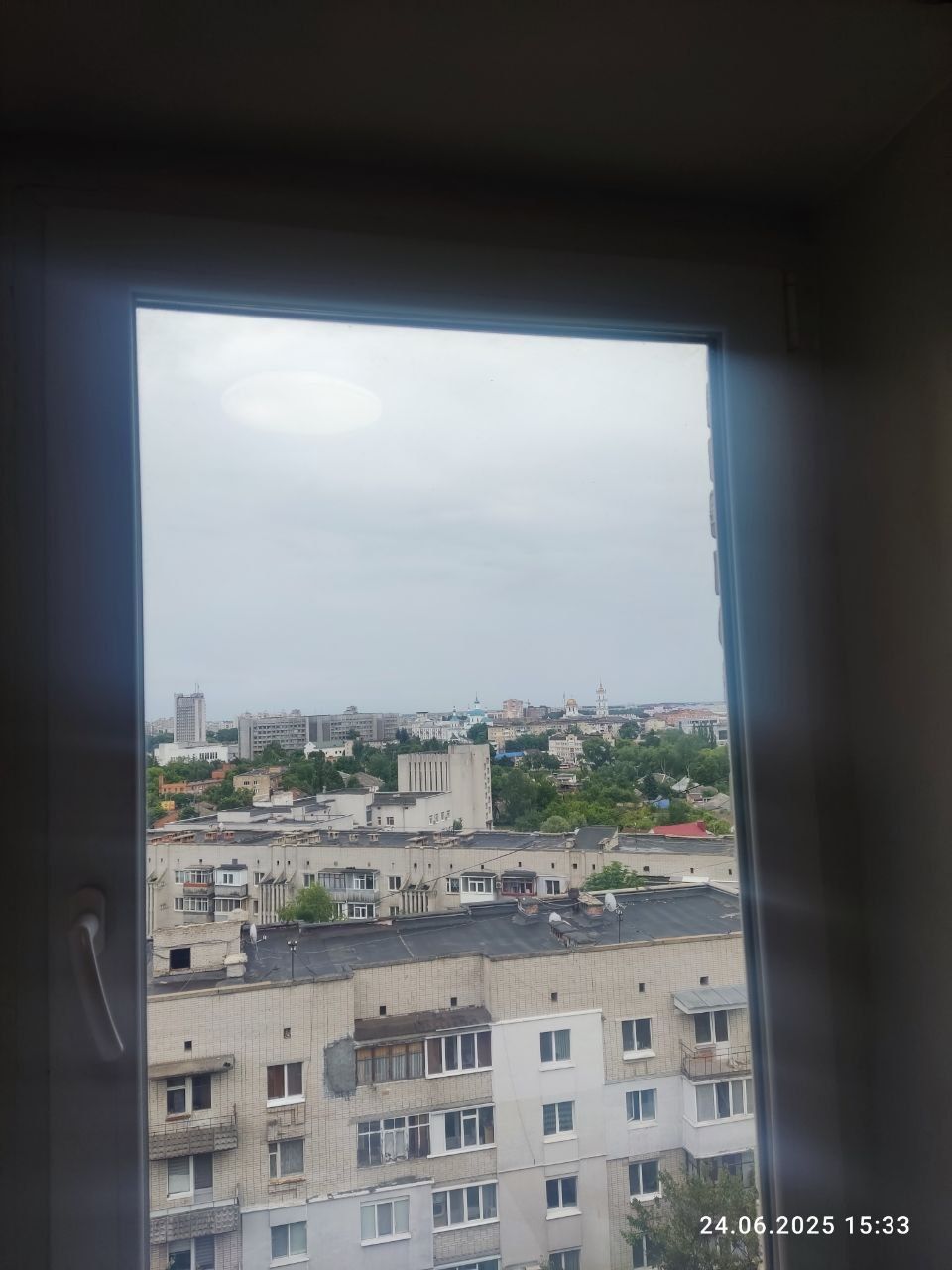 Продаю однокімнатну центрі!