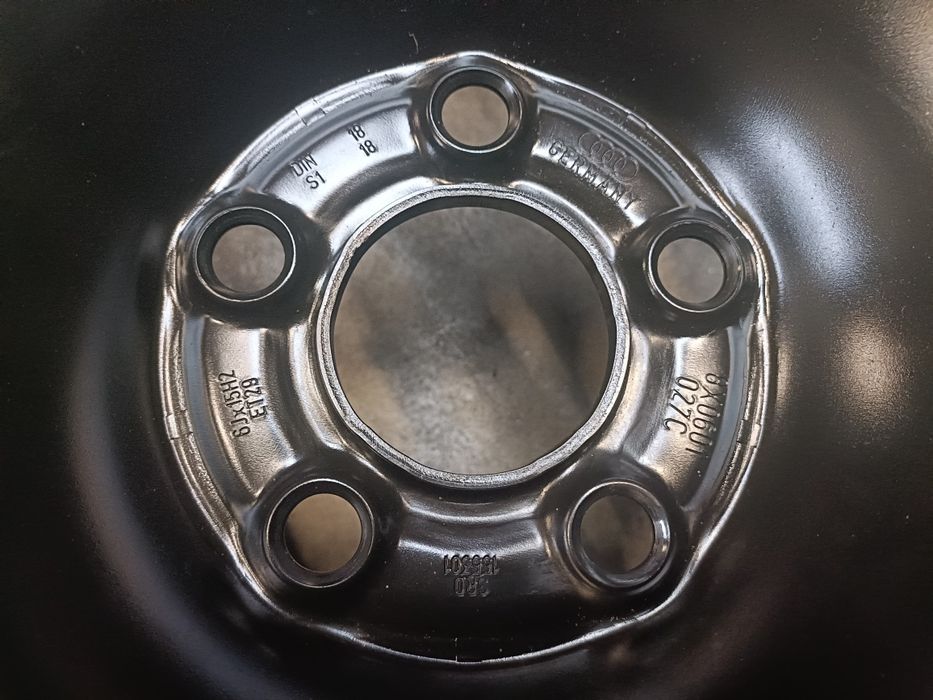 Koła zimowego Felgi stalowe Audi 15 cali 5x100 A1 A2 A3 A4