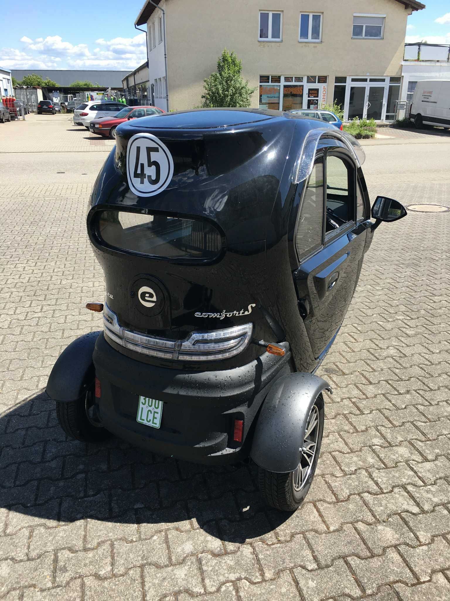 Elektryczny skuter kabinowy do 45 km/h