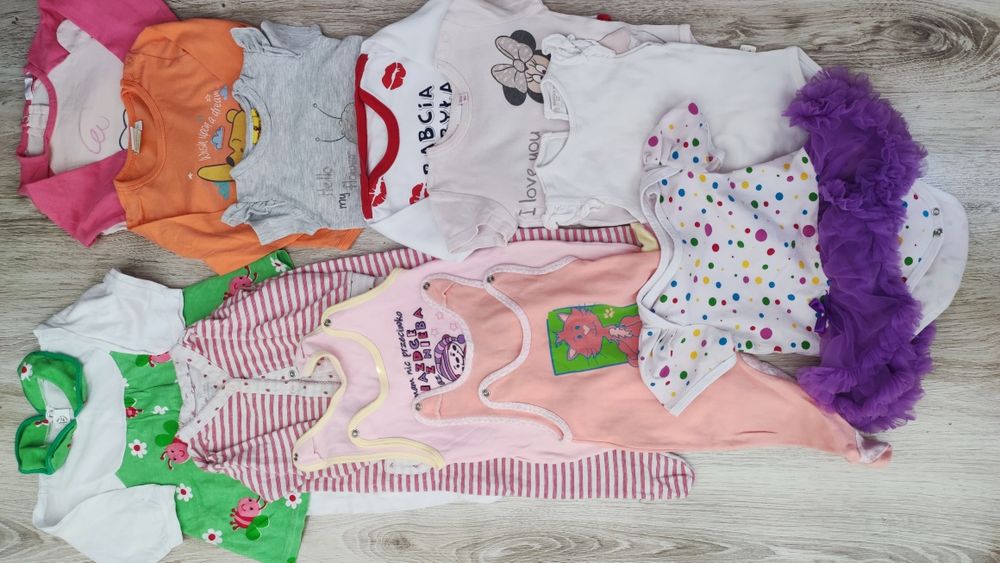 Ubranka dla dziewczynki 74 80 86 + body pajacyki śpiochy