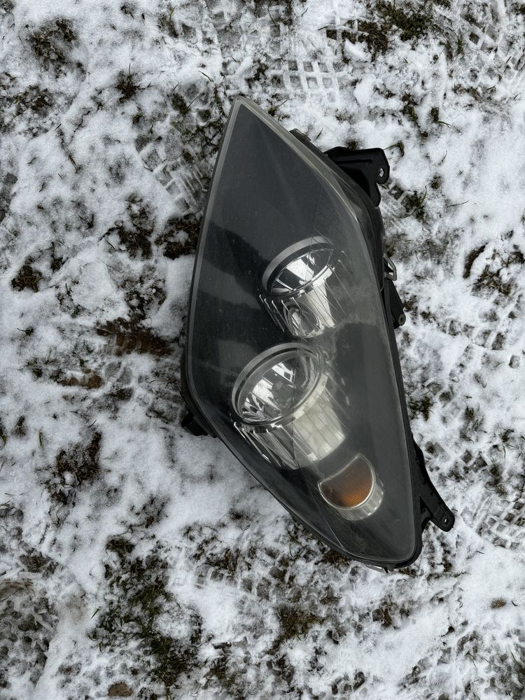 Lampa przednia Opel Astra Lewy przód