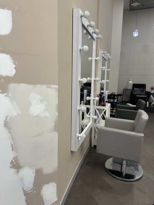 Зеркало с подсветкой