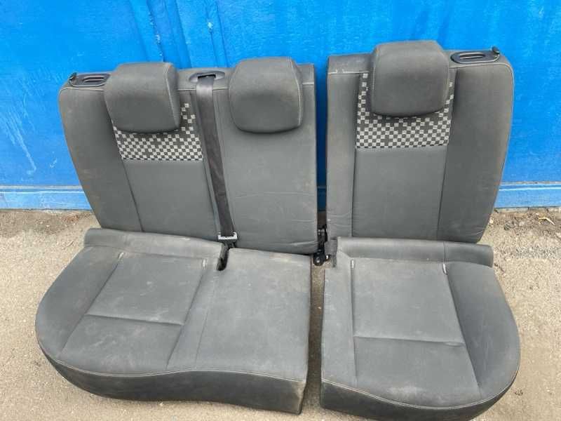 Сиденья комплект Renault Megane 3 УНИВЕРСАЛ K9K636 2012