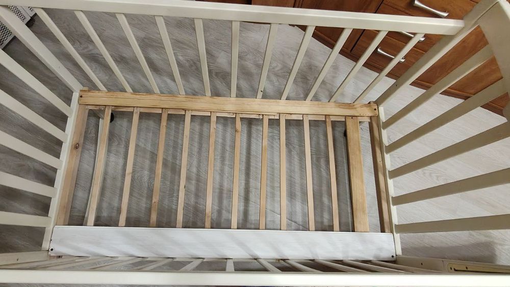 Дерев'яне дитяче ліжко 120/60см + матрац з кокосового волокна+ підвіс