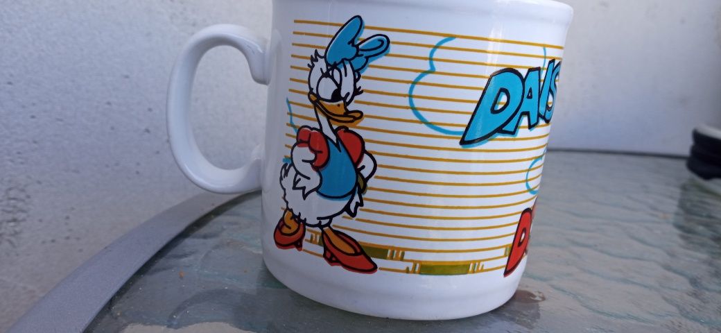 Kubek Daisy and Donald walt Disney production z 1980 r made in england