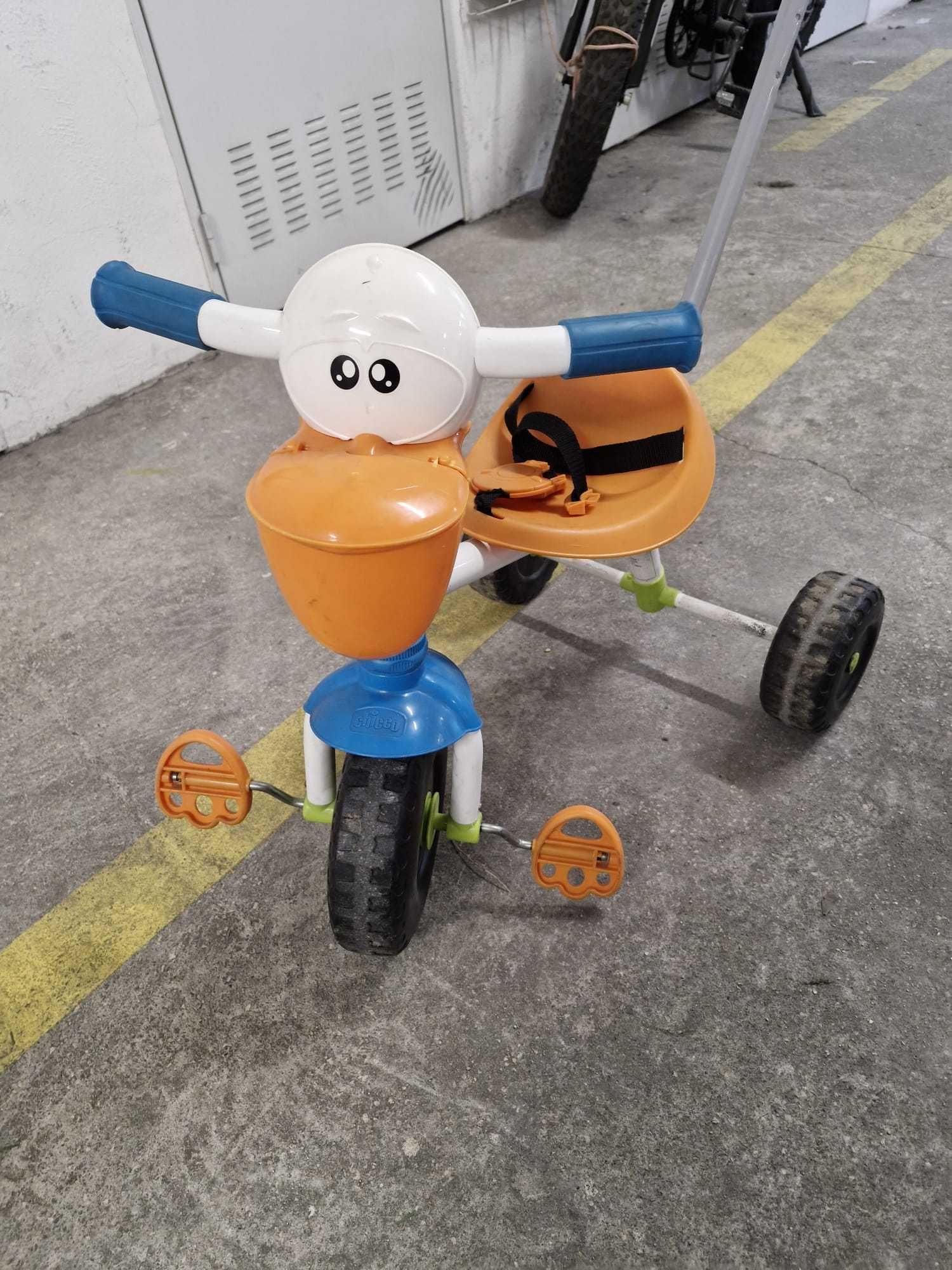 Triciclo Chicco pelicano e trotinete