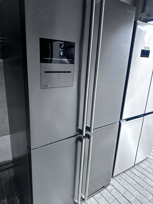 Lodówka SHARP French Door z funkcja paczkowania prożniowego w drzwiach