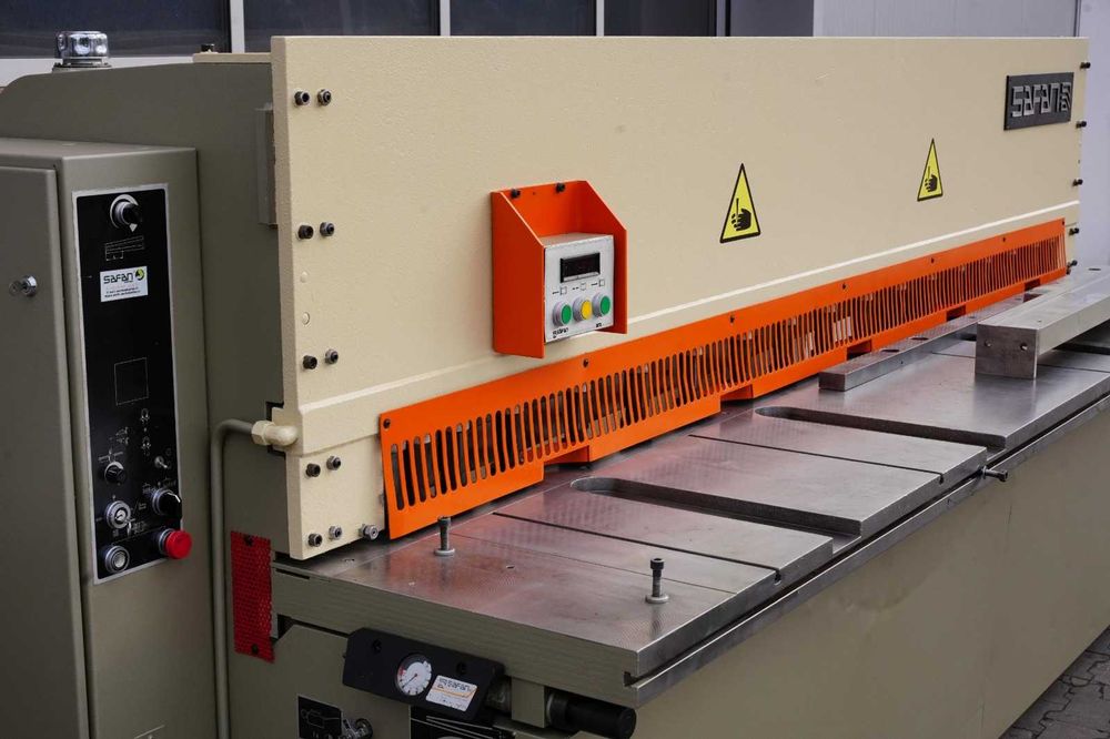 Gilotyna nożyce do blachy SAFAN VS 3100 x 6 mm