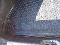 Продам резиновый ковёр в багажник Hyundai Elantra MD