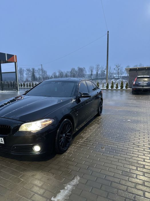 Продам бмв ф10 2014