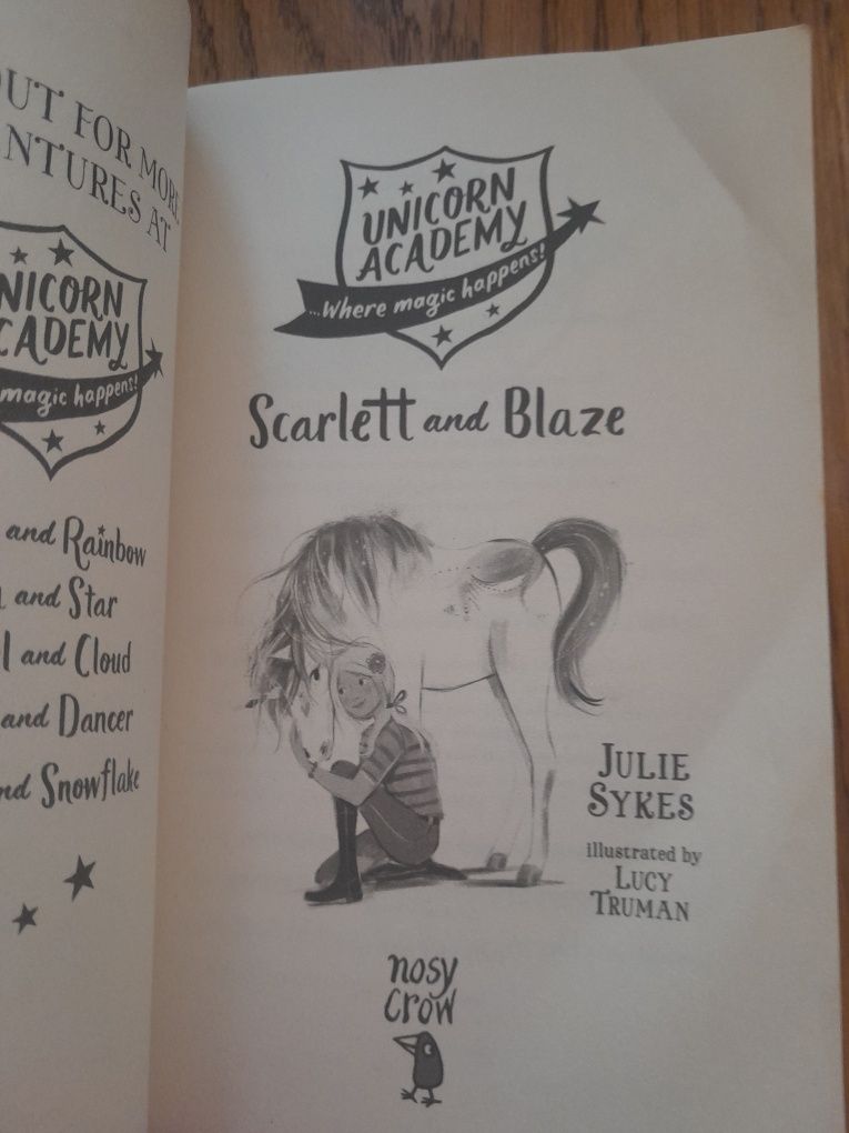 Unicorn academy. Scarlett and Blaze by Julie Sykes. Книга б/у