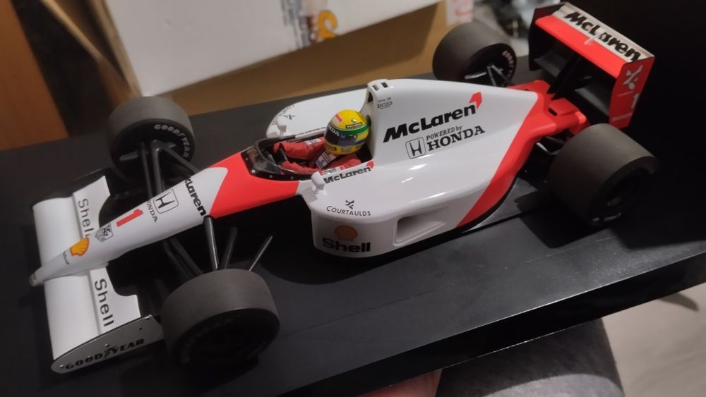 Ayrton Senna McLaren Honda MP4-6, minichamps 1:18 (novo)