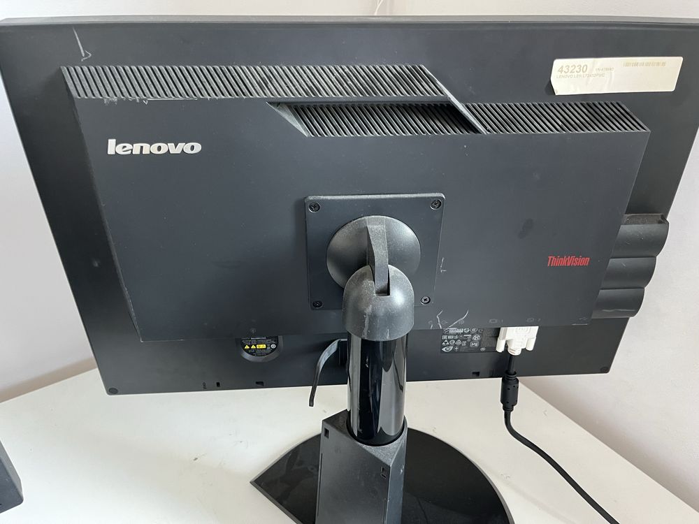 Monitor lenovo thinkvision