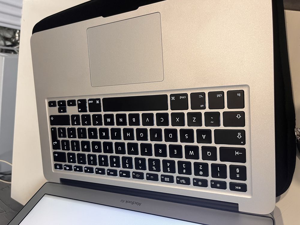 Macbook Air 13 2017 stan idealny