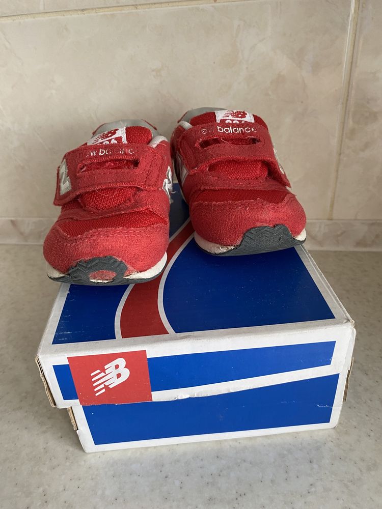 Кросівки new balance