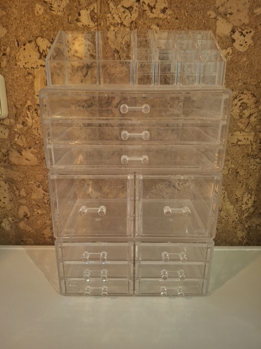 Organizer na kosmetyki