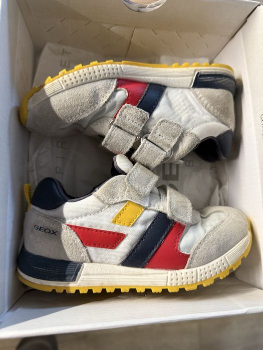 Кросівки  Geox в гарному сьані