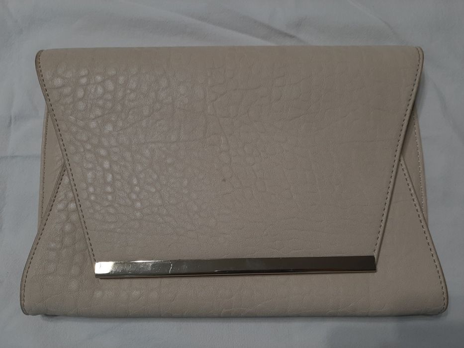 Клатч - конверт молочного кольору