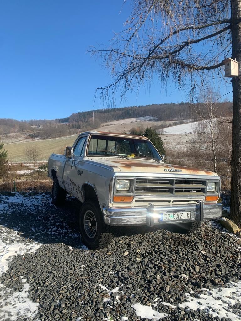 DODGE power ram 1500, 1986rok 5.9 V8, 4x4