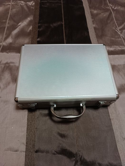 Шубоши FZ-1. Микрокомпьютерный биофизический прибор для клиник и дома.