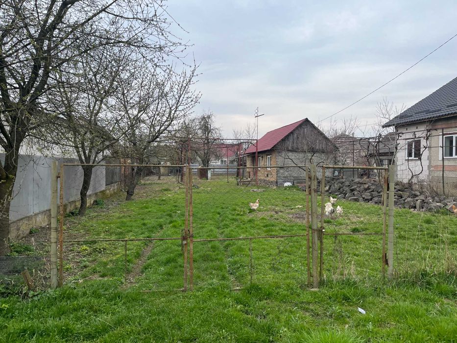 Продам ділянку(участок) під забудову / 8 соток / с.Баранинці