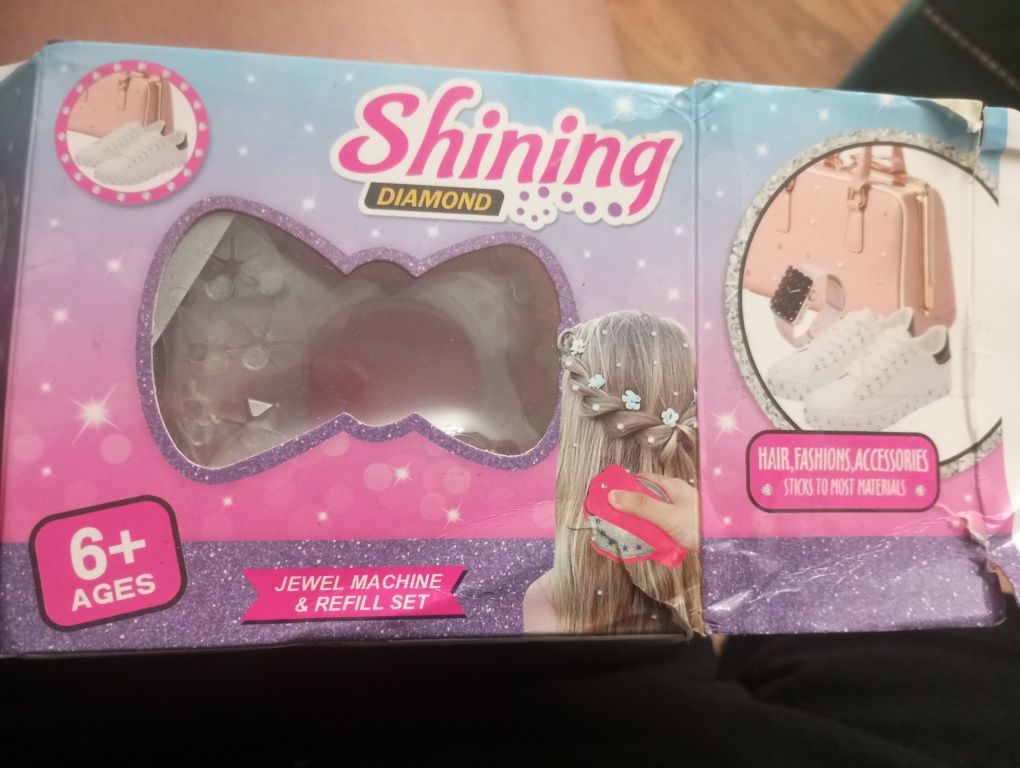 Produkt do stylizacji włosów i akcesoriow