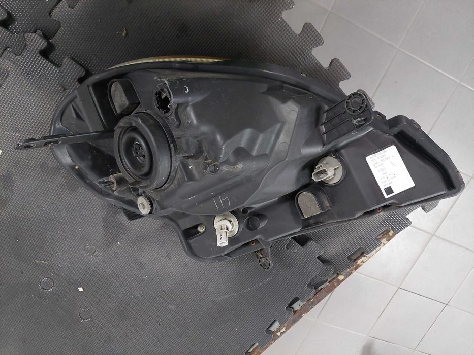 farol esq Renault kangoo